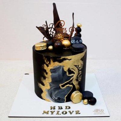 کیک مردانه مشکی طلایی 