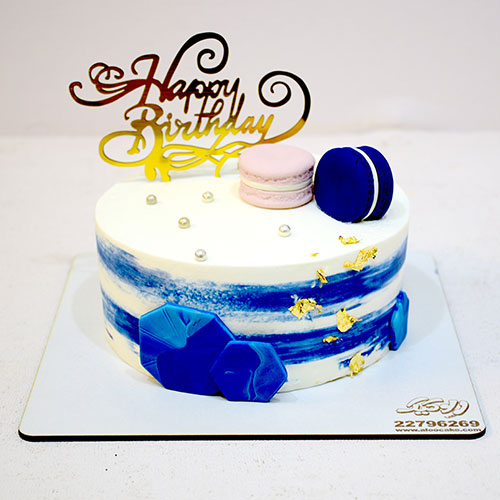 کیک خامه ای ماکارون آبی