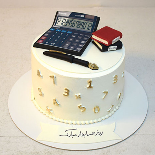 کیک روز حسابدار با تزیین ماشین حساب