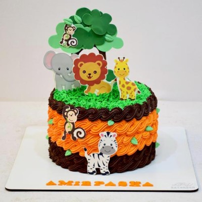 کیک حیوانات جنگل خامه ای 