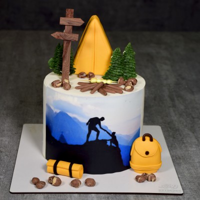 کیک کوهنوردی و کوله پشتی