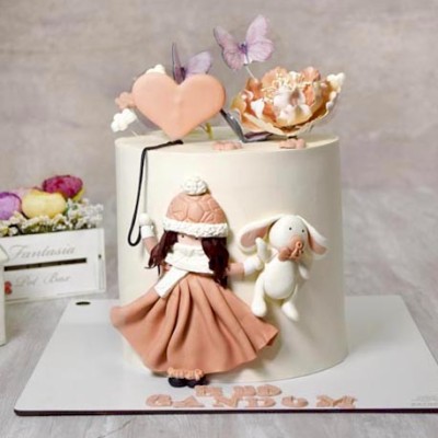 کیک دخترانه فانتزی گل و پروانه 