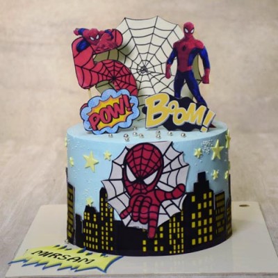 کیک مرد عنکبوتی تارعنکبوت