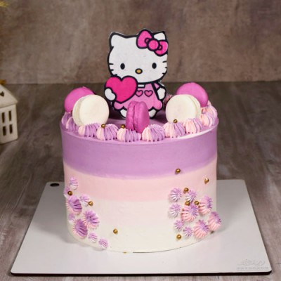 کیک کیتی یاسی