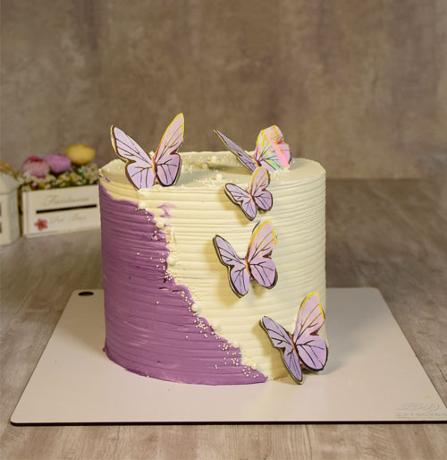 کیک پروانه بنفش